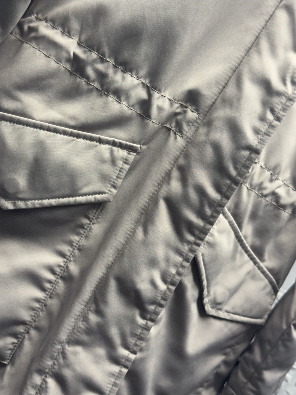 Abercrombie & Fitch Grey/Taupe
Hooded Faux Fur Parka Jacket Size S - Picture 2 of 8